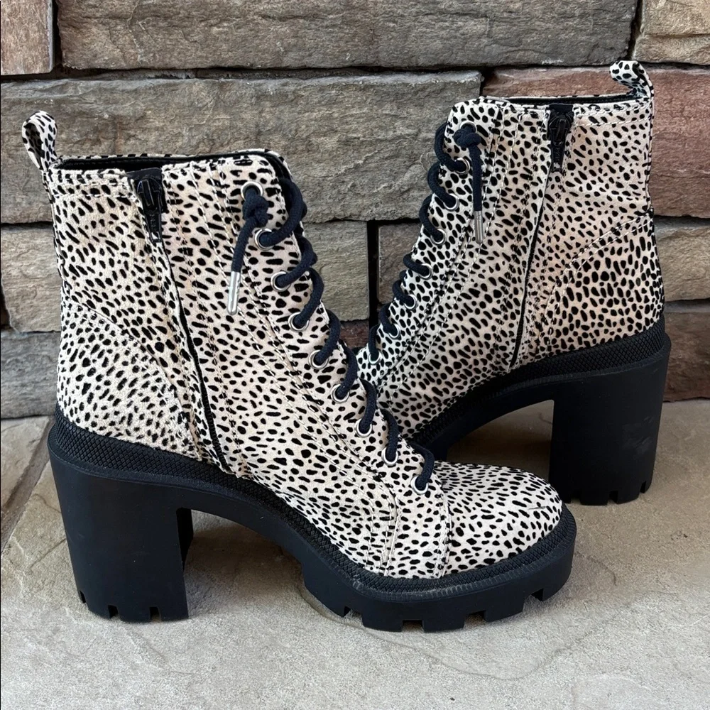 Gianni Bini sz 9 leather chunky lace up boots